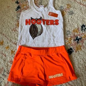 Brand New Hooters Girls Costume